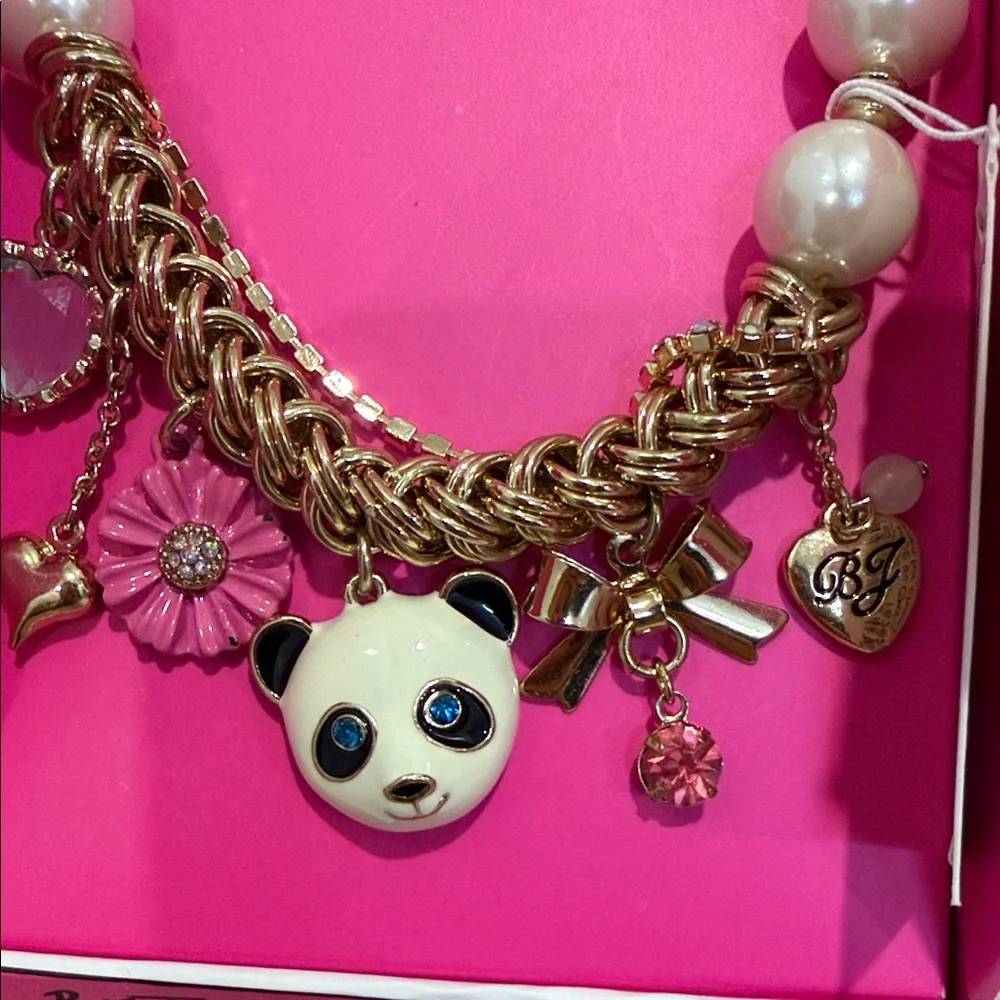Betsey Johnson Panda Pearl Charm Bracelet/ New with tag - Picture 4 of 9